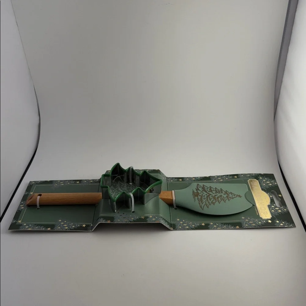 Silicone Spatula with Christmas Tree Cookie Cutter